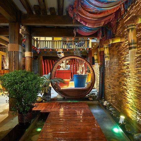 Jiumi Snow Mountain Original Art Hotel Shangri-La Exterior photo